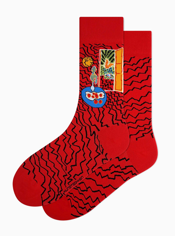 Rotes Interieur, Stillleben auf blauem Tisch